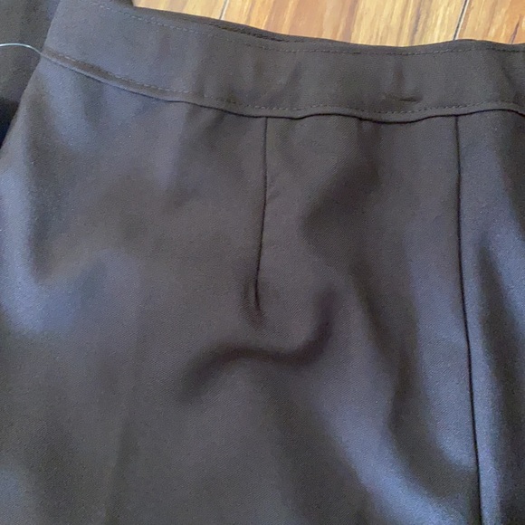 Bend over brown slacks, size 18P, NWT. - Picture 5 of 12